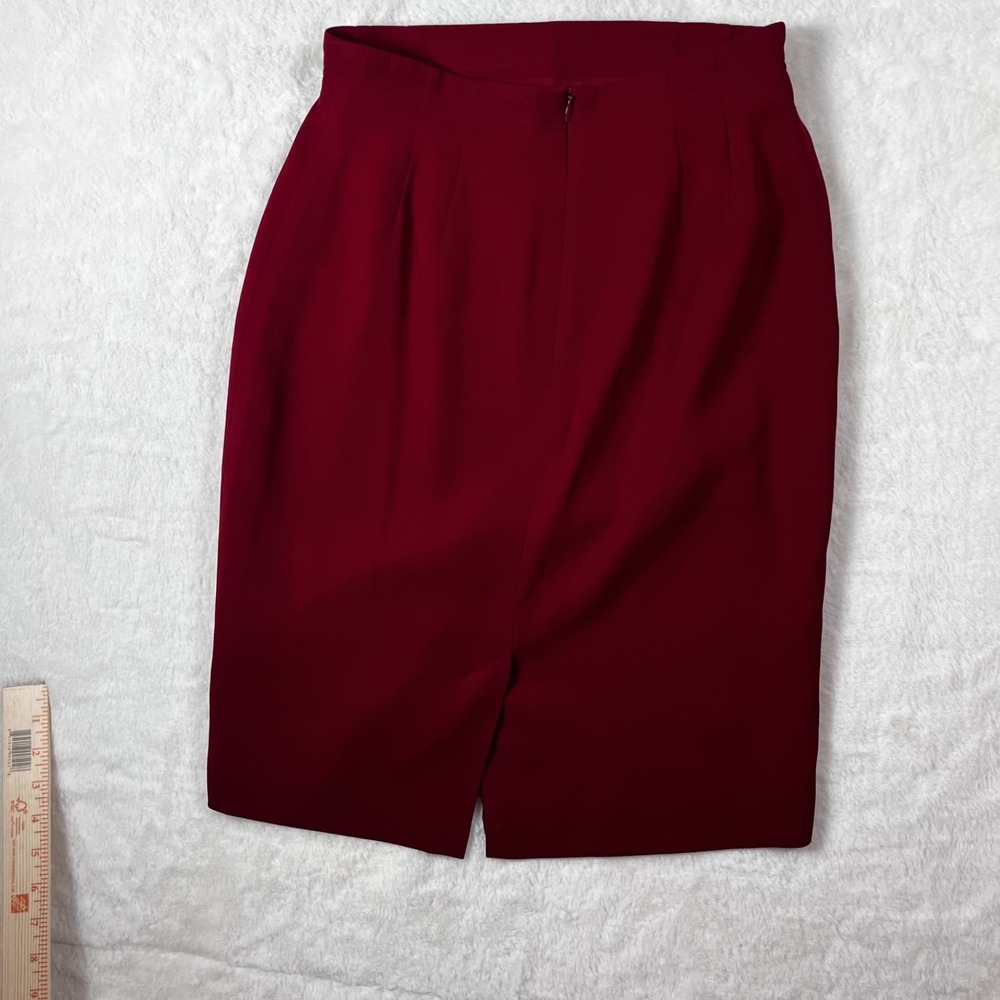 Liz Claiborne Red Pencil Skirt Size 8 Exc. Condition!! - Picture 5 of 7
